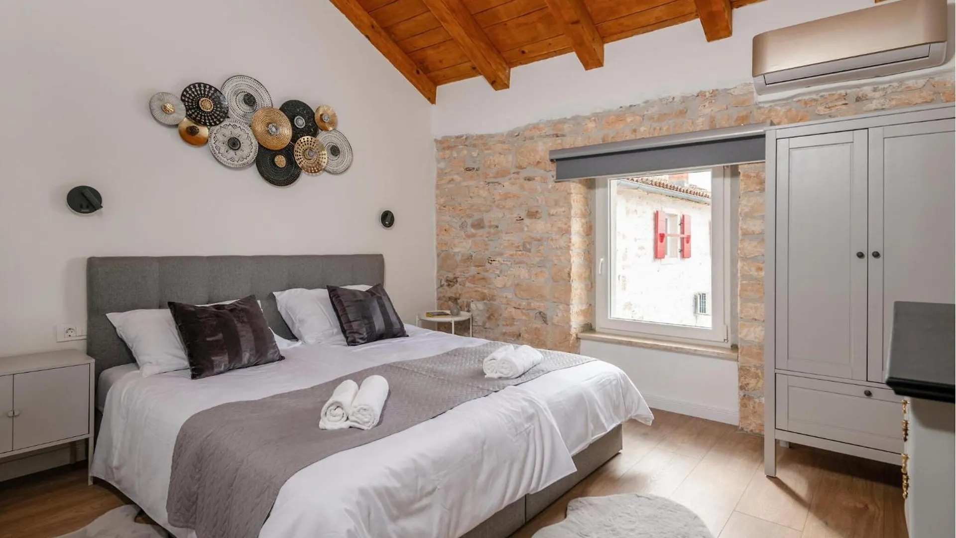 Dom wakacyjny Lovely Home In Vidulini With Kitchen Chorwacja